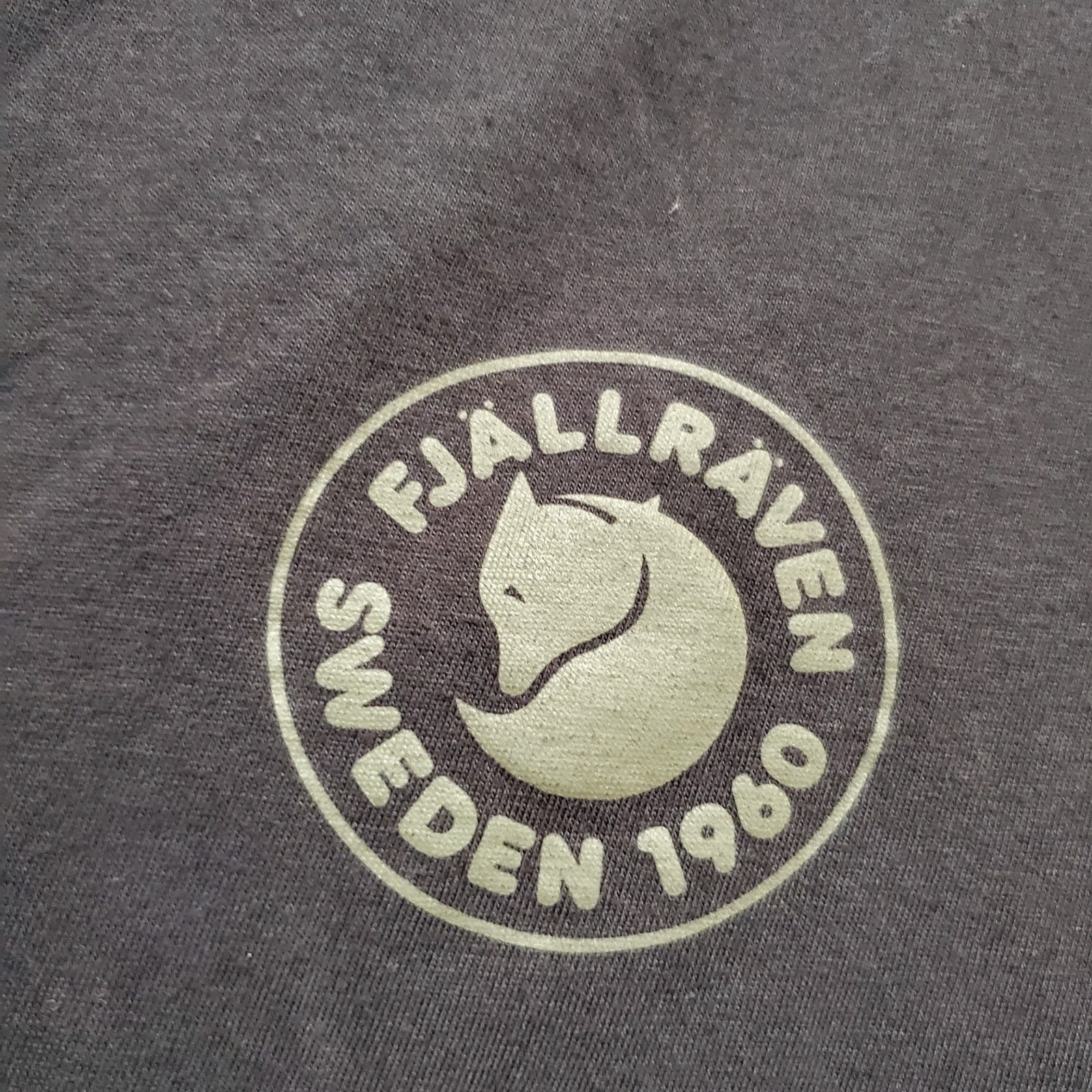 Fjallraven Shirt Mens Large Black Tee Minimalist Fox Circle Sweeden Huckberry gallery