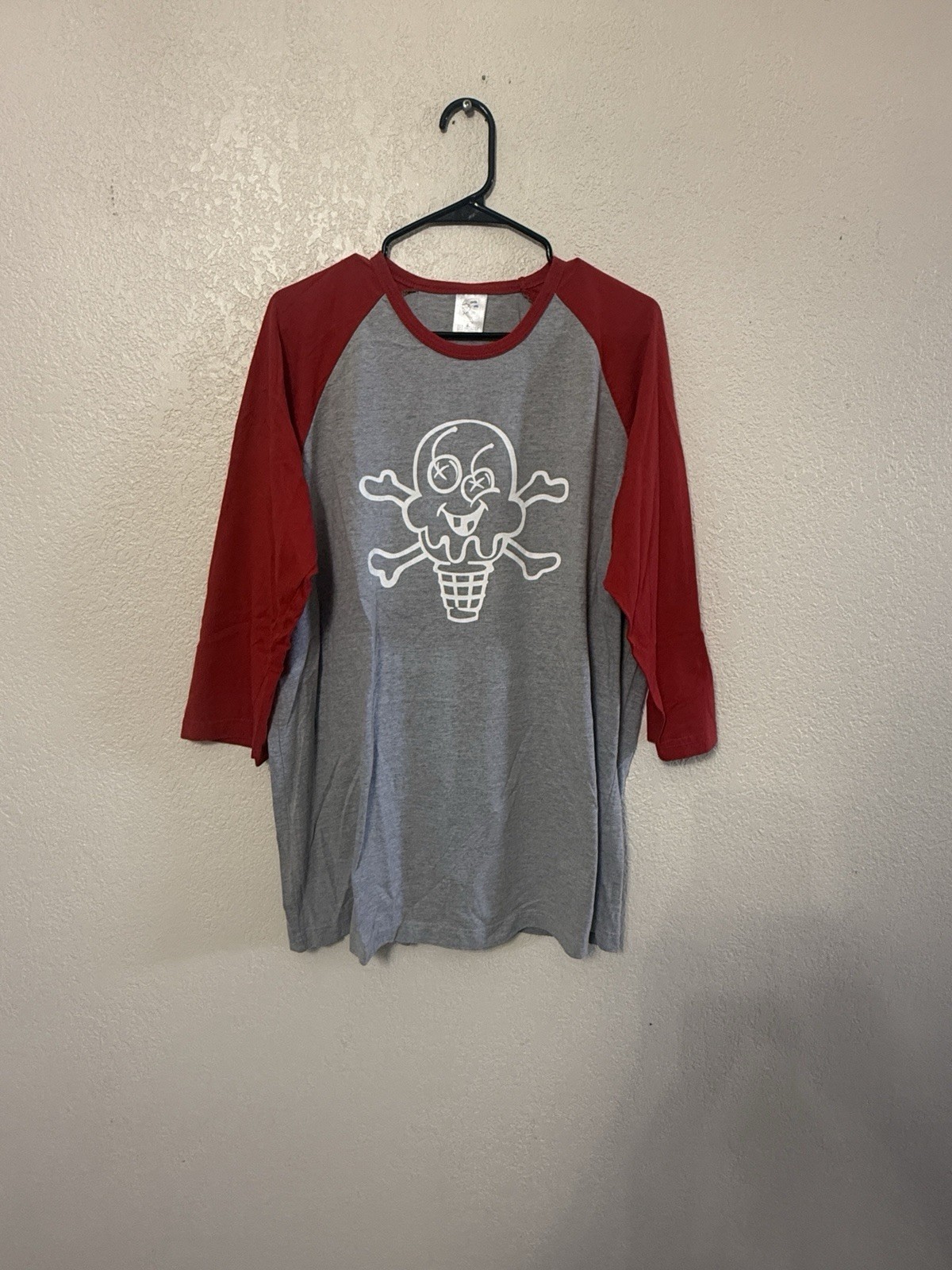 Icecream Men’s Gray Red Raglan 3/4 Sleeve Crew Neck Graphic Logo Tee L