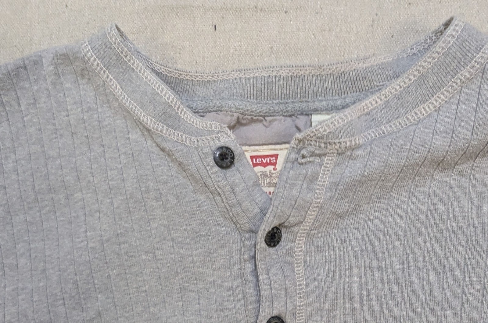 Levis Mens XL Gray Ribbed Henley Shirt Short Sleeve Authentic Jeanswear Cotton gallery