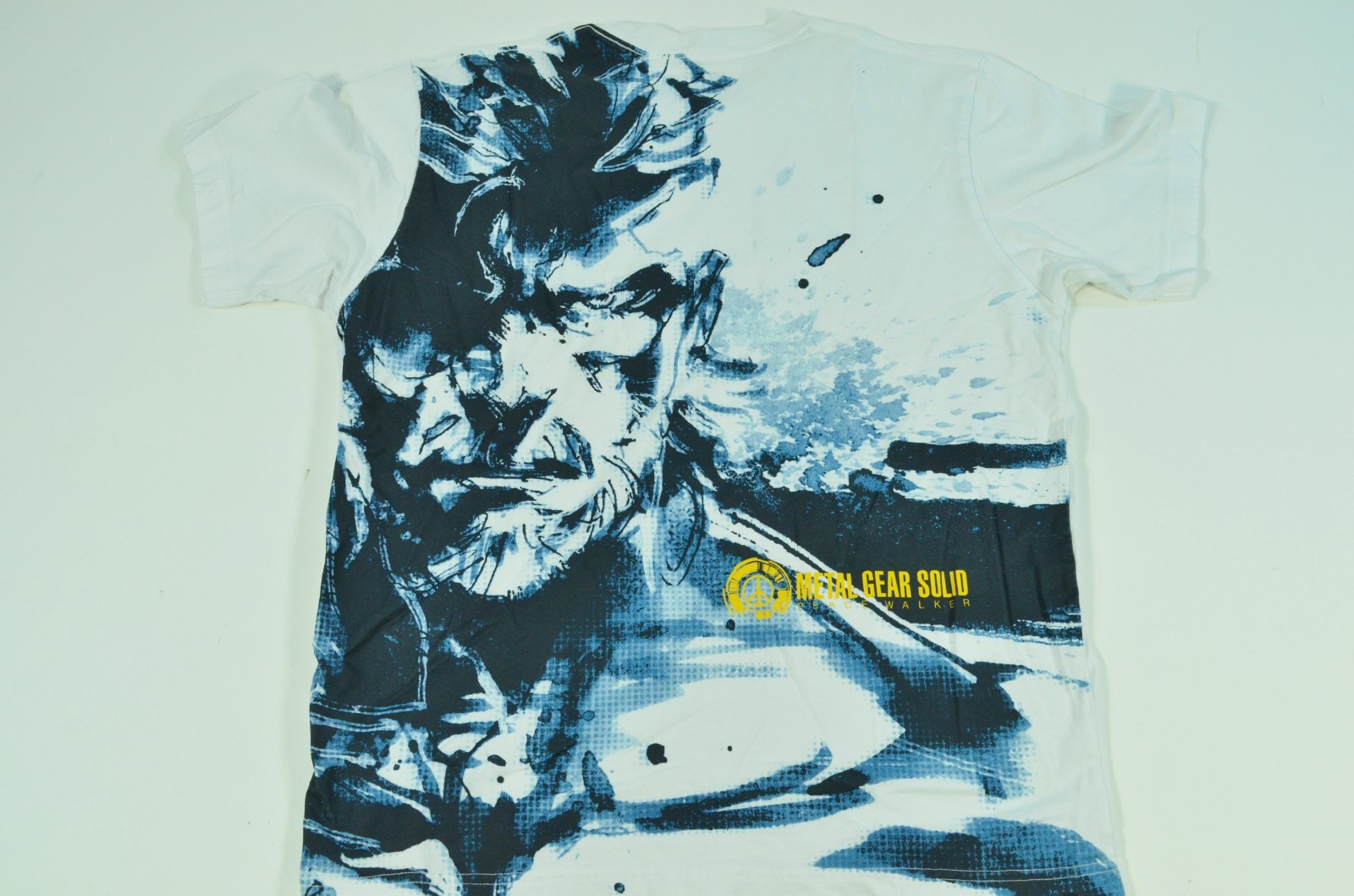 Uniqlo Rare Archive Metal Gear Solid White Video Game Shirt Peace Walker Medium gallery