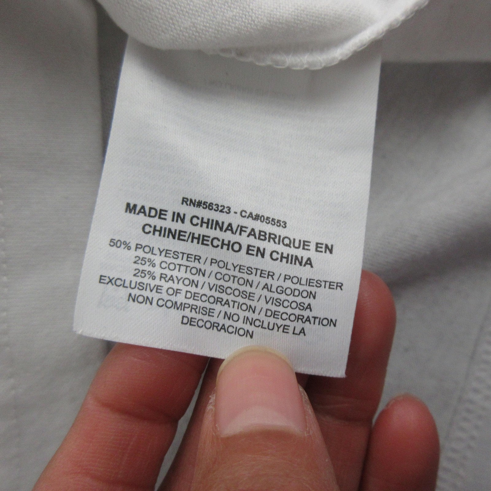 Nike Air Shirt Mens Medium White Graphic Logo Tee Polyester Rayon Blend gallery