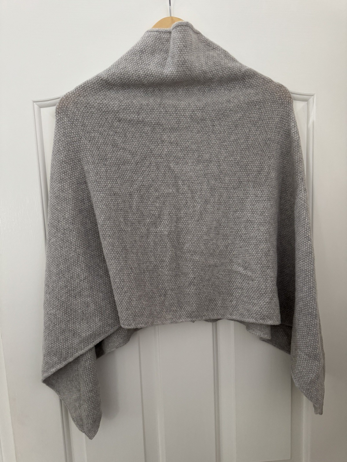 Women's GullFugl Norway 100% Lambswool Sweater Poncho, Large, color Light Grey gallery