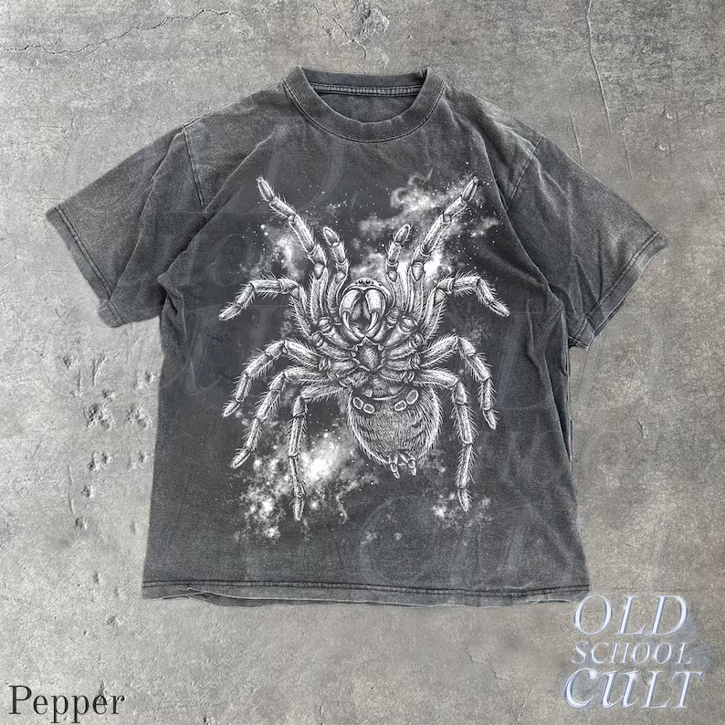 Spider Vintage Graphic Retro Comfort Tee