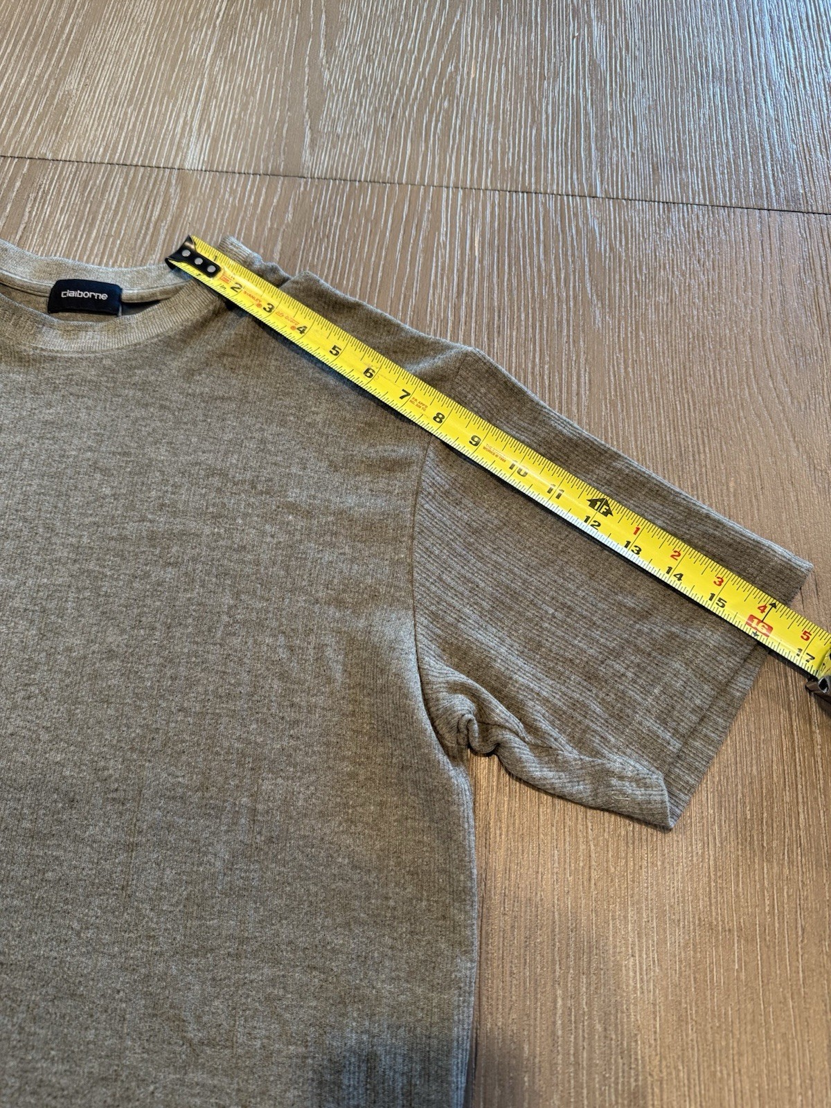 Claiborne Men's Ribbed Moss Gray T-Shirt Medium gallery