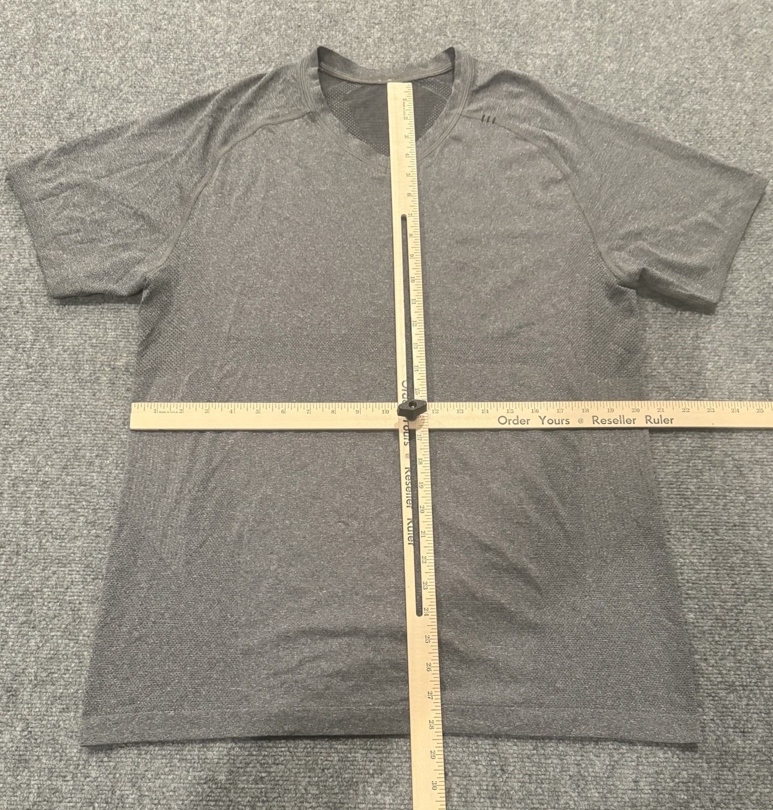 Lululemon Metal Vent Tech Mens T-Shirt Large Grey Athleisure Tee 125 gallery