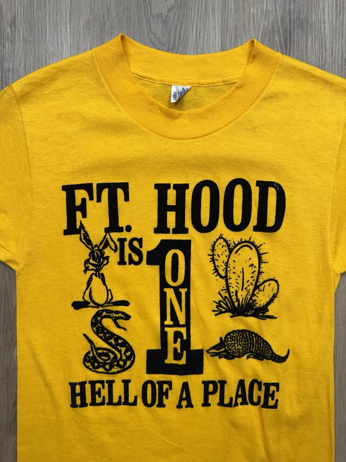 70s VINTAGE Fort Hood Texas Flocked T-Shirt Size Small Yellow Funny Obscure RARE gallery
