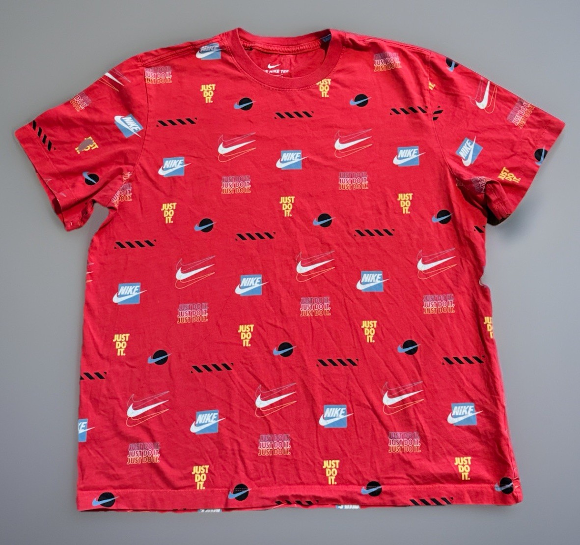 Nike The Nike Tee Mens XL Red All Over Print Just Do It Swoosh Graphic T Shirt gallery