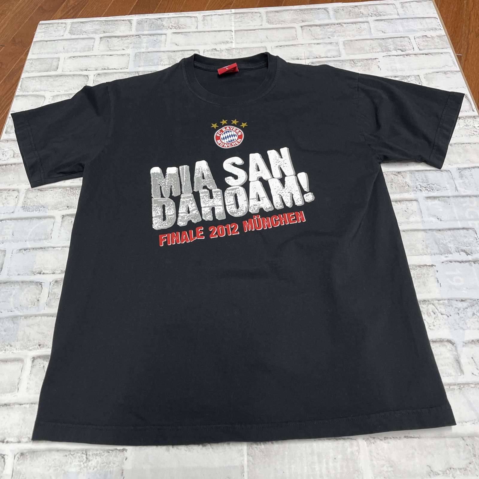 FC Bayern Munich Mia San Dahoam Men’s Size L Large 2012 Black T-Shirt VGC Shirt