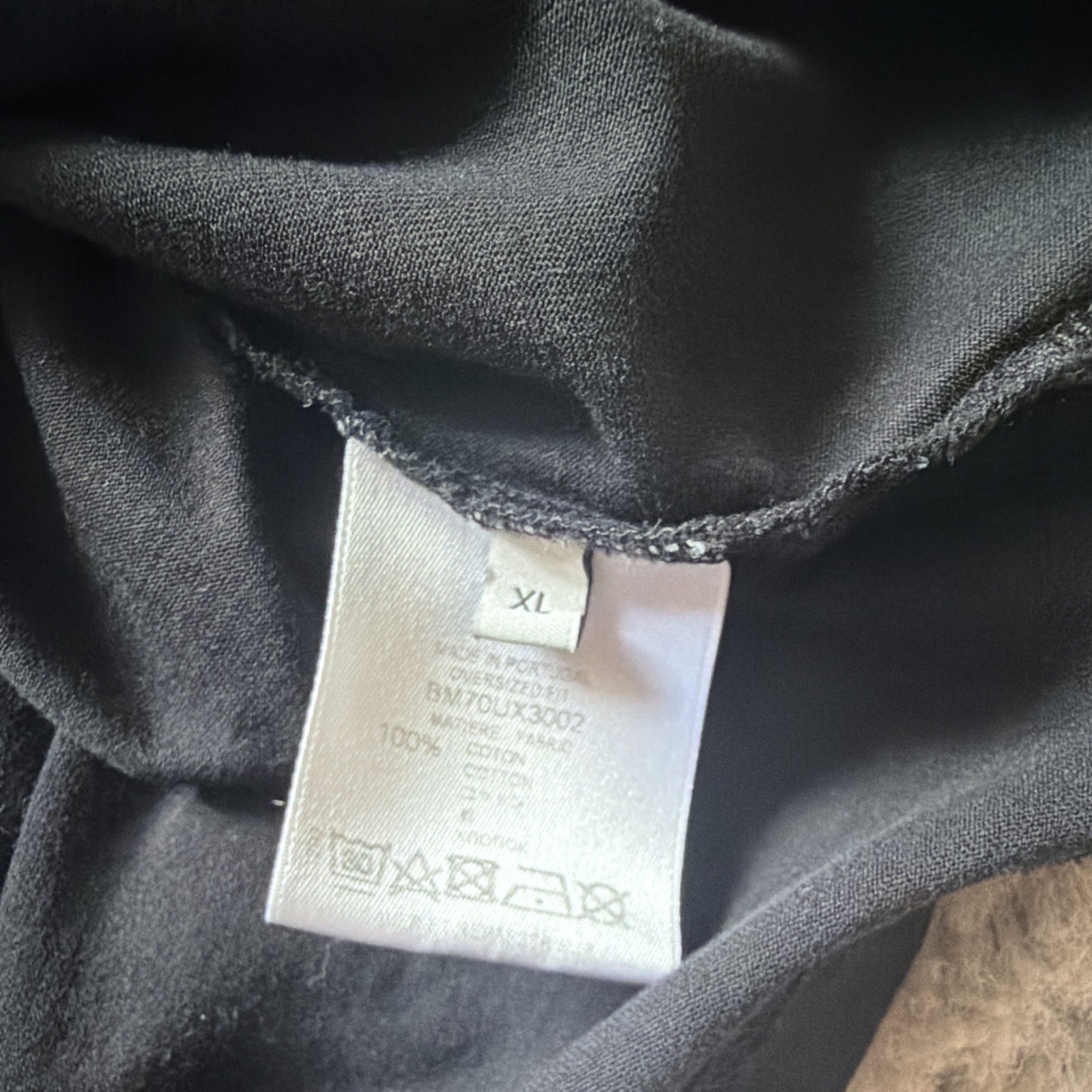 Givenchy Men's Black XL Cotton Jersey Crew Neck Spirit Logo Graphic T-Shirt gallery