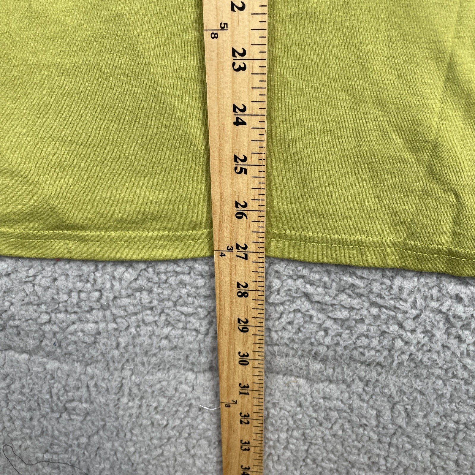 Yeti T-shirt Adult Mens Medium Green Moss Outdoor Active Camping Hiking Austin gallery