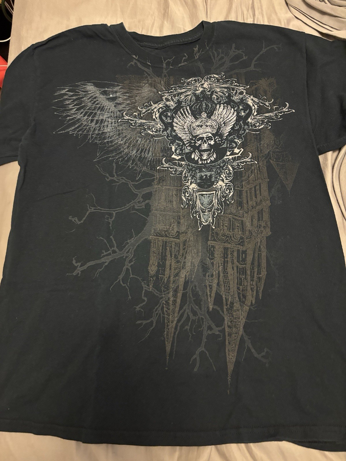 BRISCO APPAREL SKULL KING TSHIRT SIZE L USED gallery