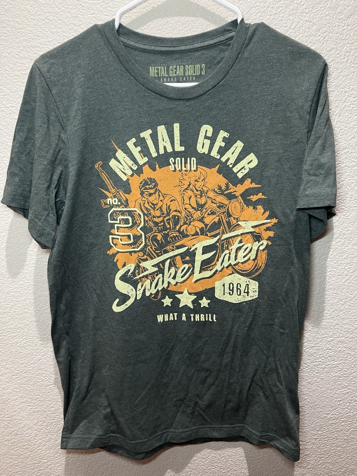 Metal Gear Solid 3 Snake Eater Tshirt Size Medium gallery