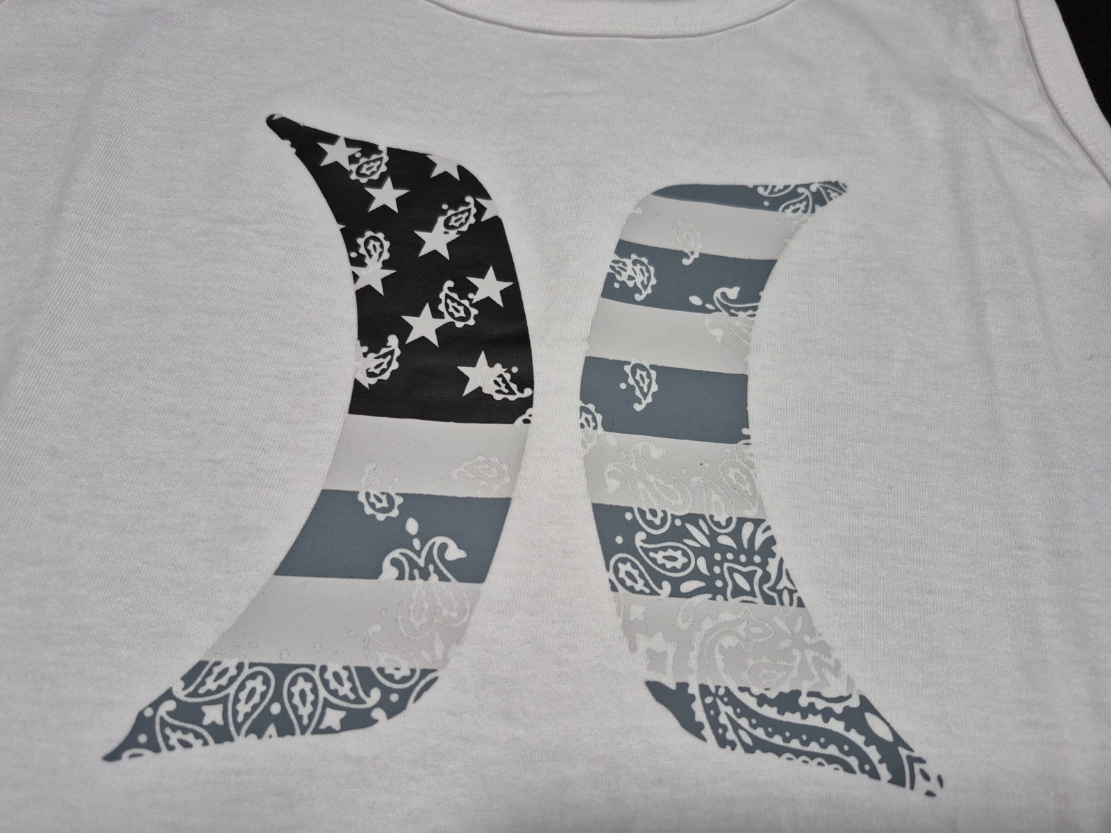 Hurley Men's Found Nation American Icon Graphic White Tank Top White gallery