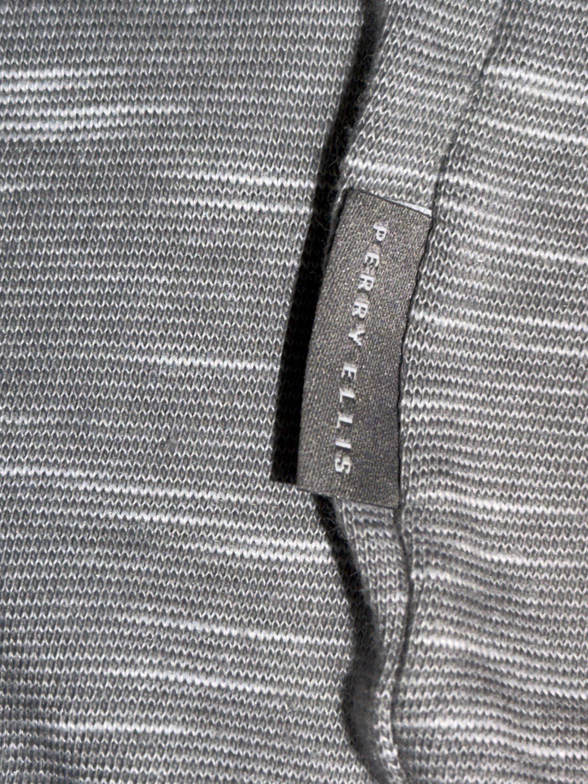 Perry Ellis Men’s Texture Slub V-Neck Tee Color Grayish Color Size XL gallery