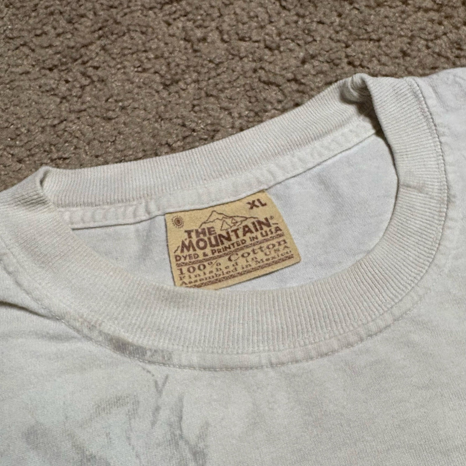 Vintage 90s The Mountain Eagle Indian Nature 2001 Art VTG Shirt Mens Size XL gallery
