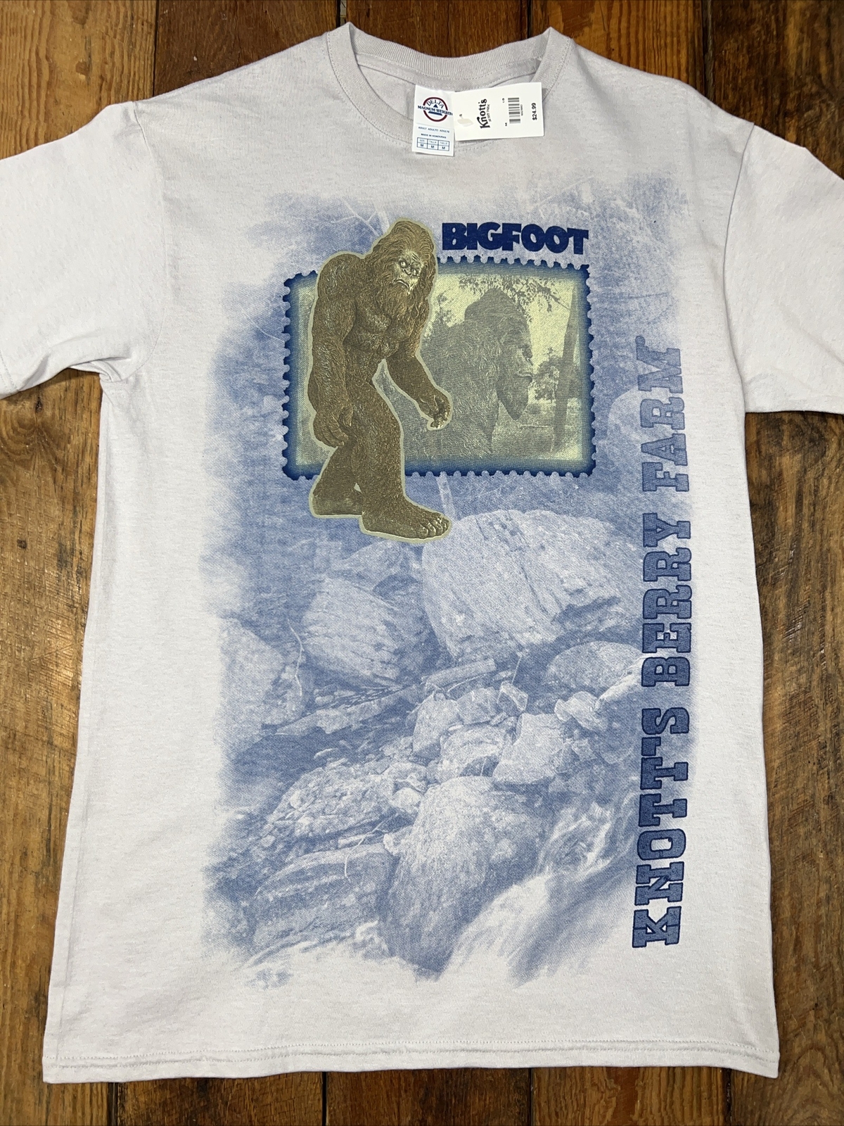 Knotts Berry Farm BIGFOOT Shirt Adult Medium Amusement Park Stamp Tee Gray NWT