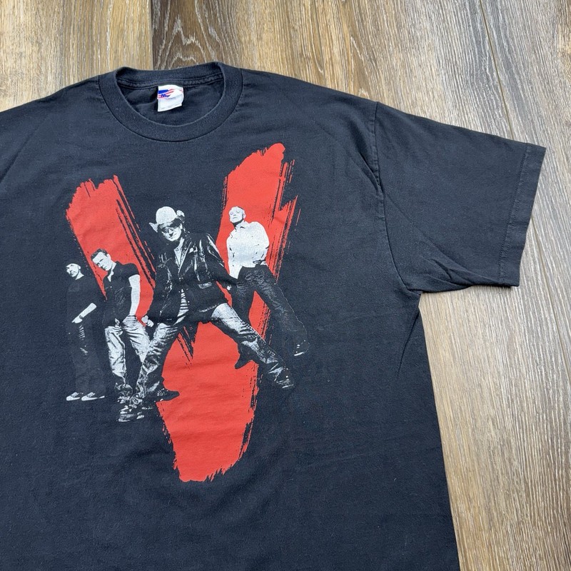 Vintage U2 Shirt Mens XL Black Vertigo 2005 Tour Concert Alt Rock Y2K Logo Tee