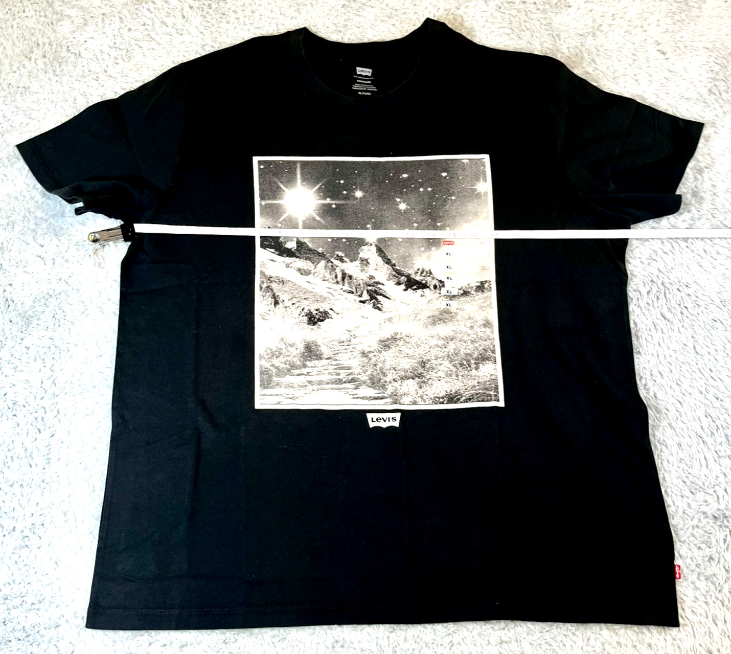 Levis Mens Graphic T-Shirt Classic Black Short Sleeve Crew Neck Size XL gallery
