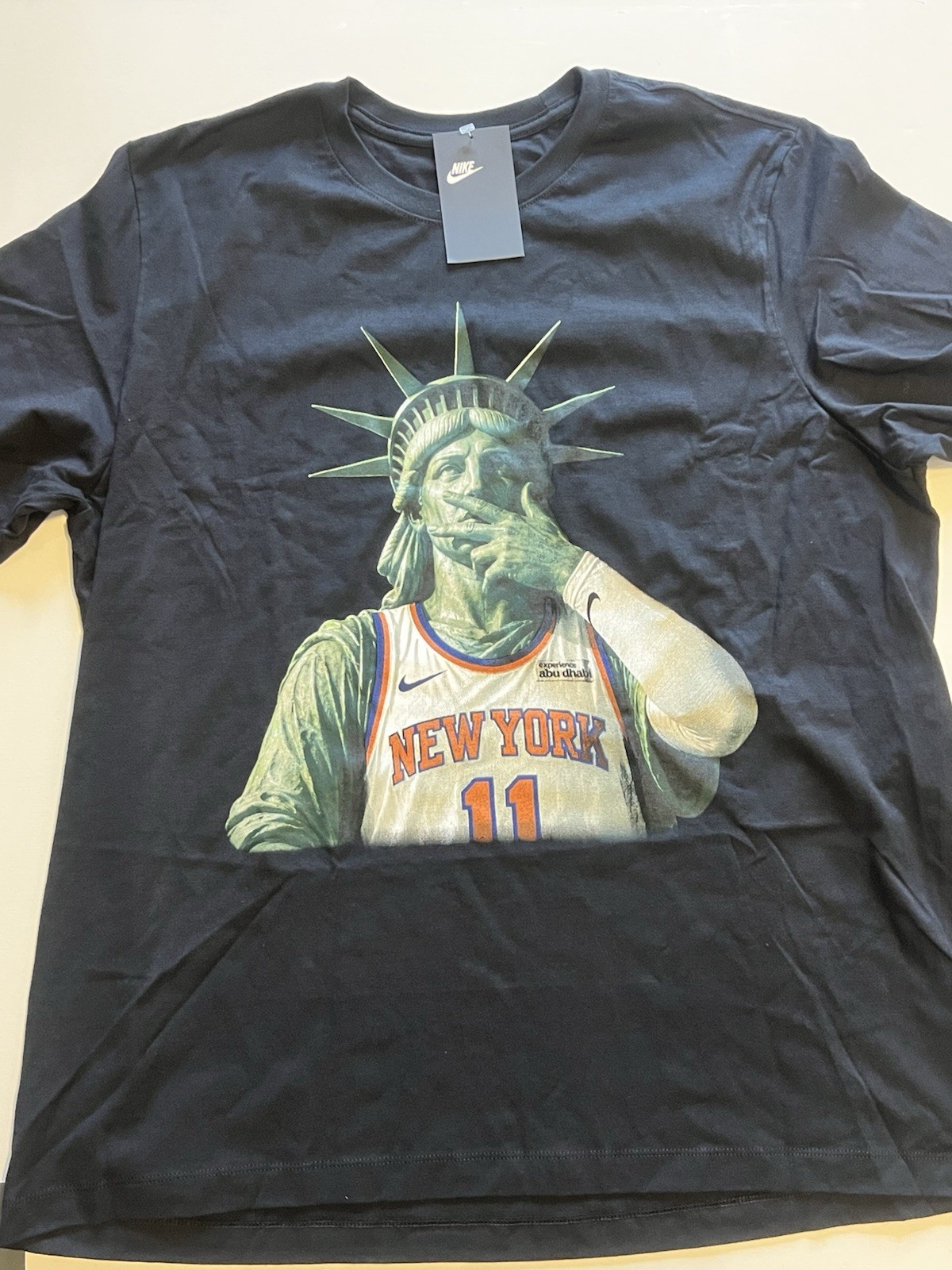 Nike Mens XL NYC Exclusive Statue of Liberty New York Knicks Brunson T-Shirt