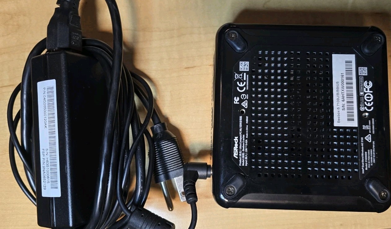 ASRock Beebox-S 7100U Minipc With Core i3-7100U CPU