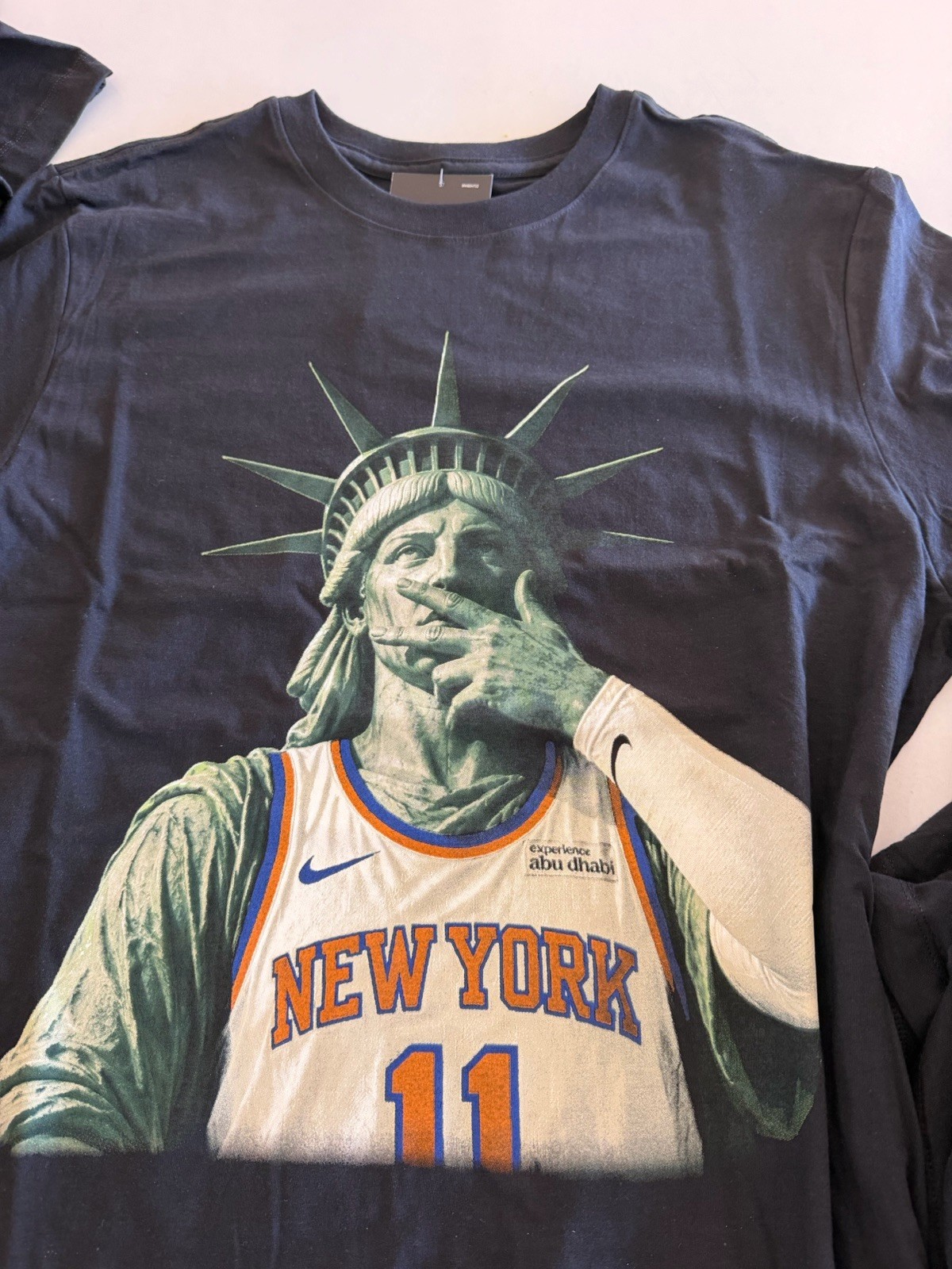 NEW Nike Men’s NYC Only Exclusive Statue of Liberty Knicks Brunson T-Shirt – M