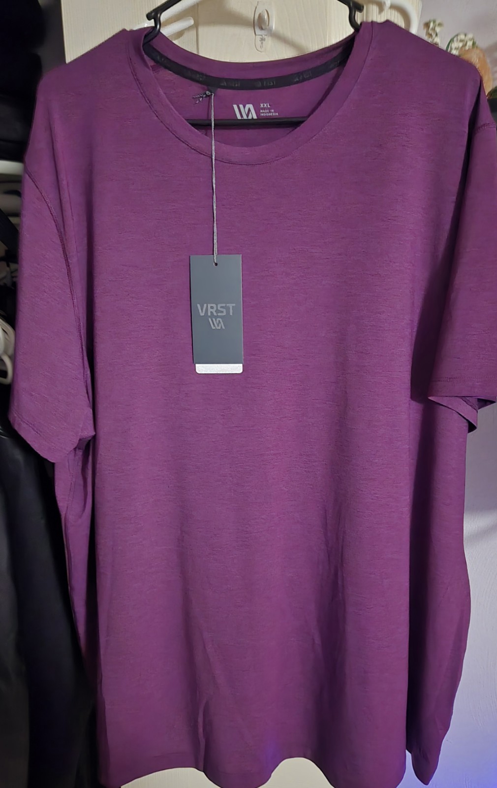 VRST Men’s Icon Short Sleeve Tee Black Cherry Size XXL