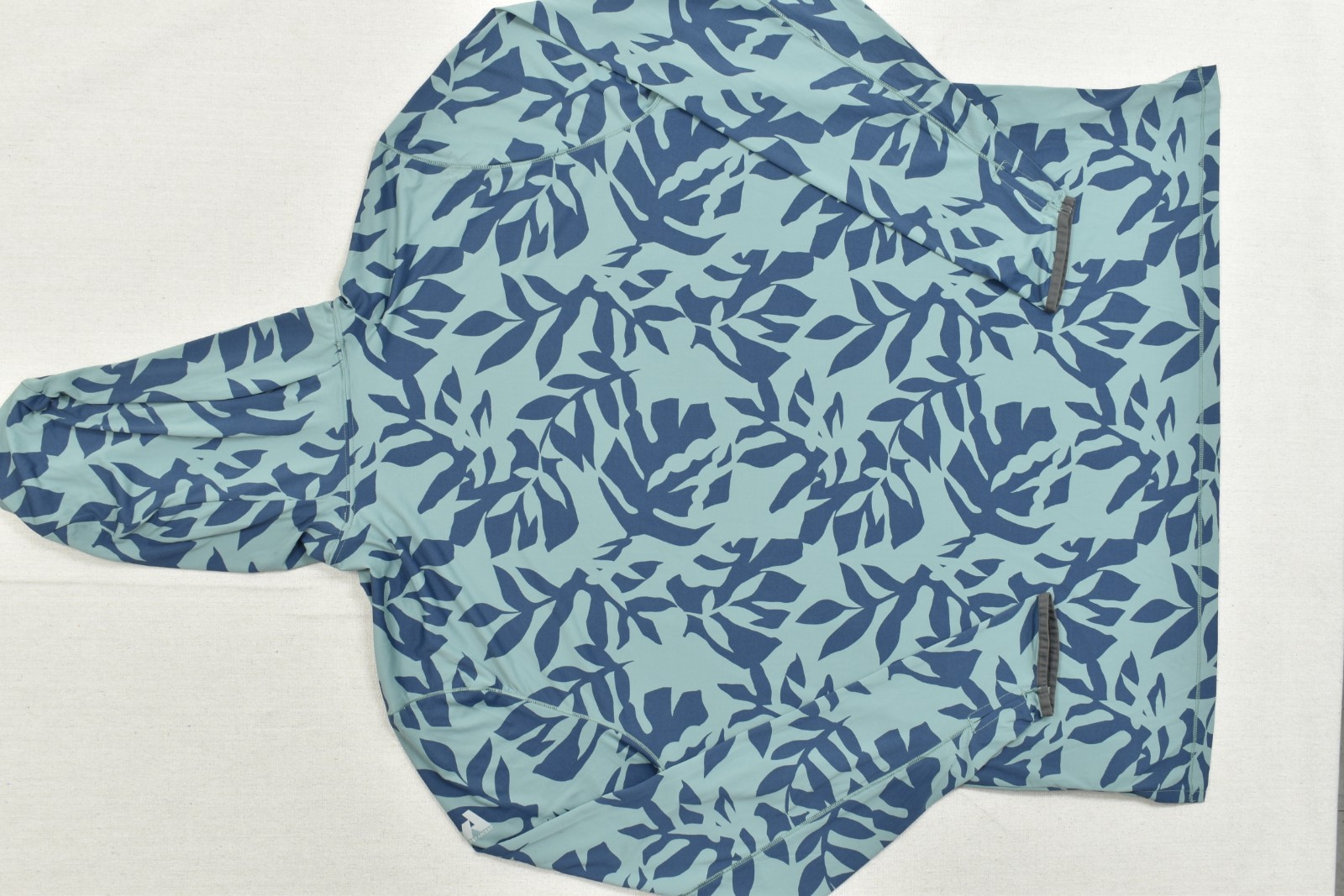 Eddie Bauer Men's XL Solarfoil Freeshade Print Pullover Hoodie Dark Seafoam NWT gallery