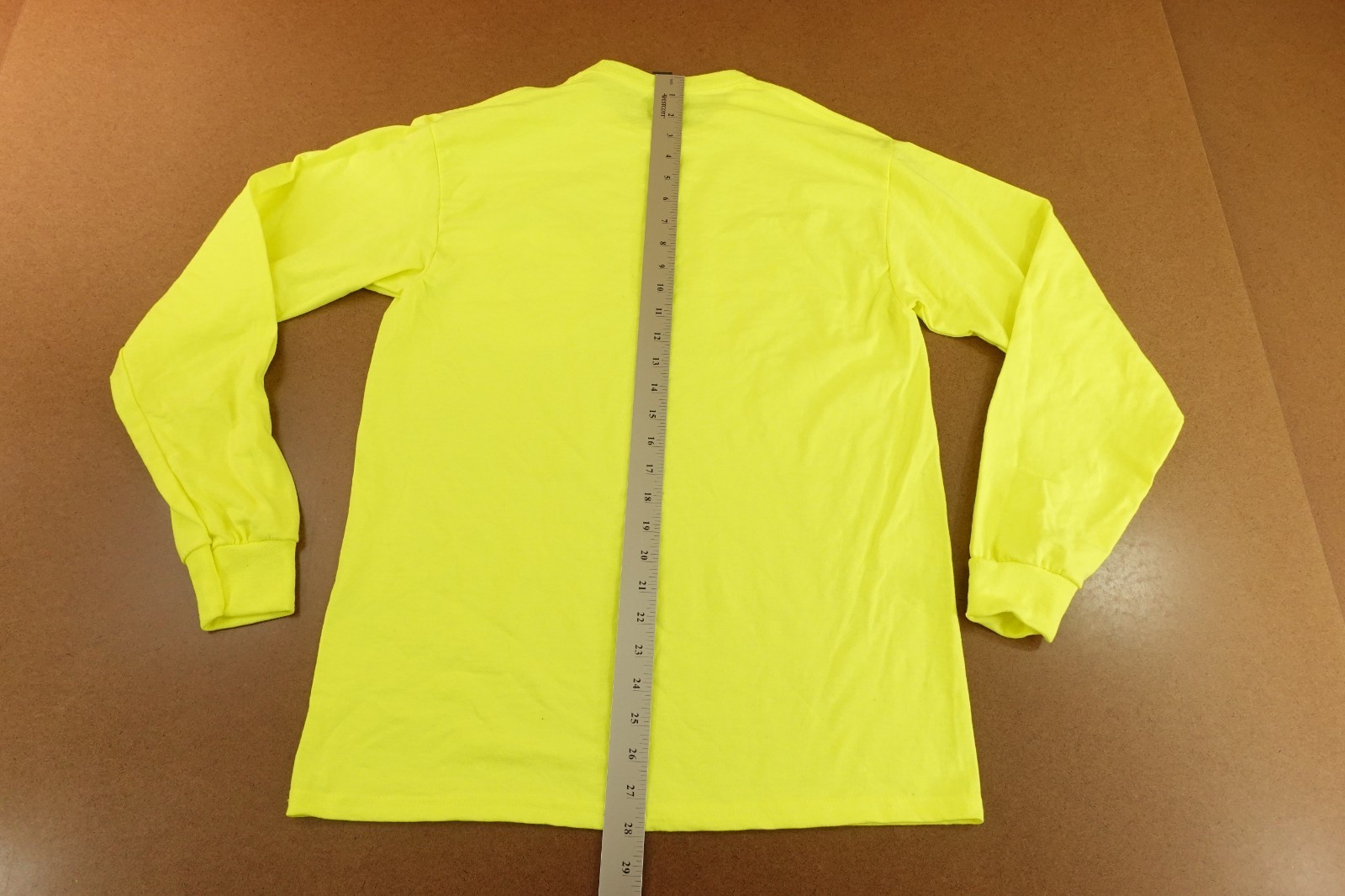 Gildan Ultra Cotton Mens Medium Safety Yellow Long Sleeve Crew Neck T-Shirt New gallery