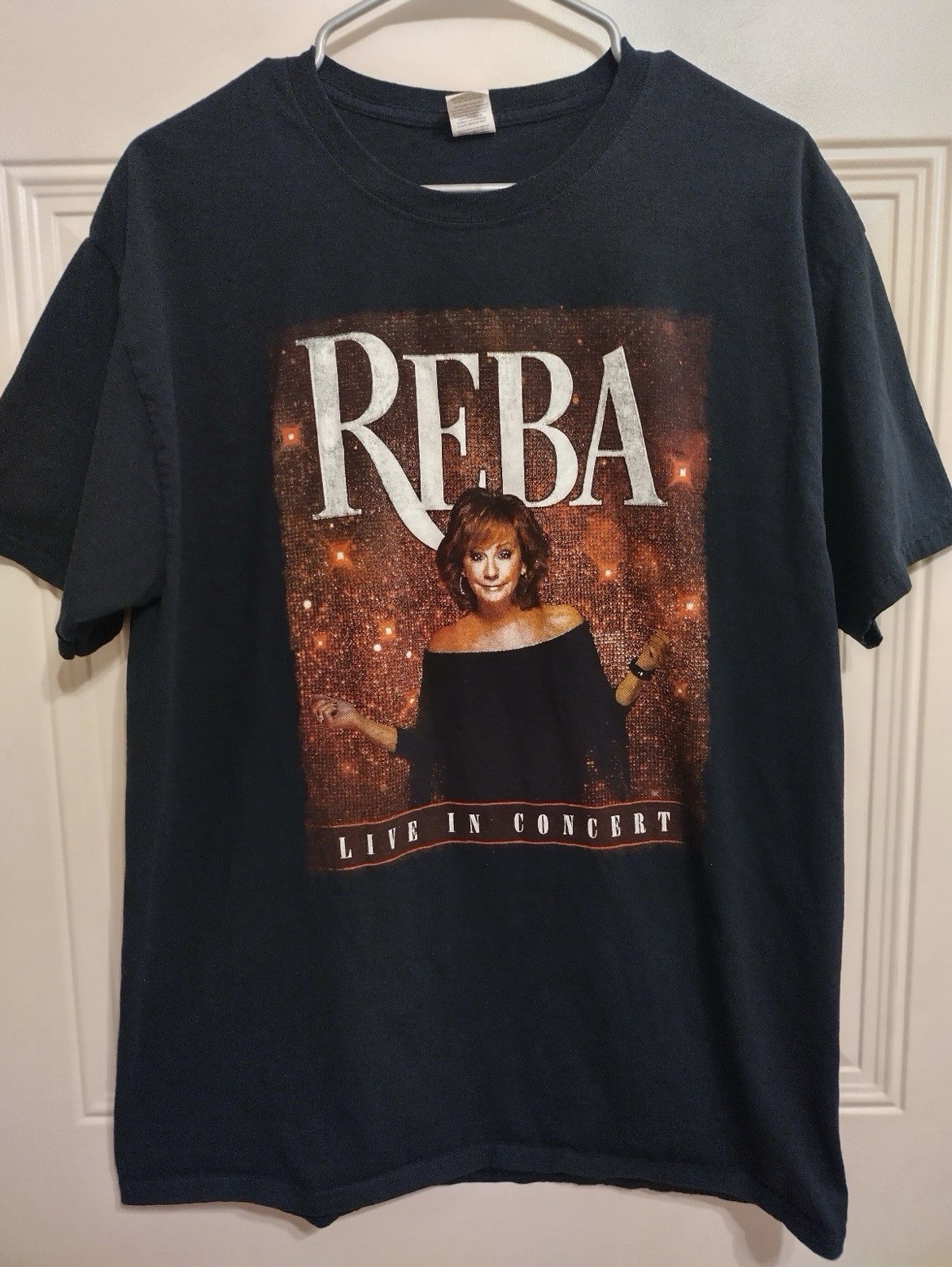 Reba McEntire 2022 Tour Shirt Large Live In Concert Country Music Black BG18 gallery