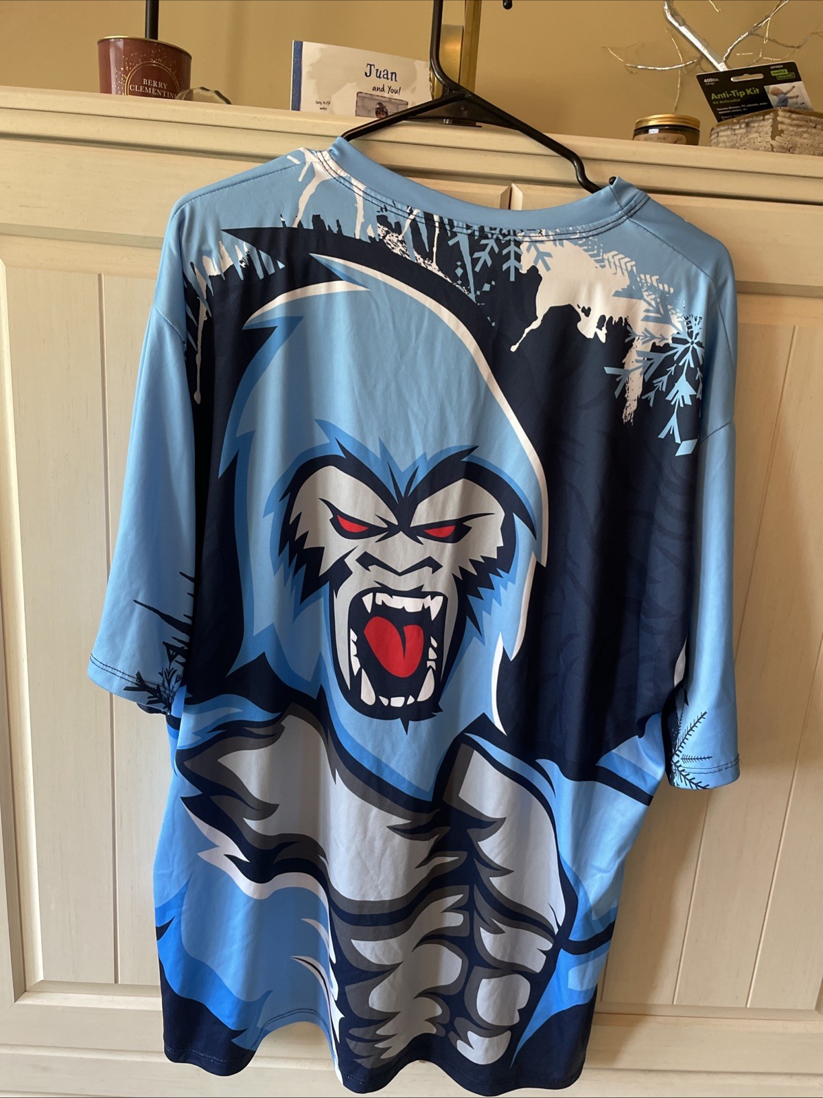 Jersey-Addicted Yeti 2020 Championship Weekend men’s Short Sleeve Shirt 2XL gallery