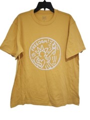 New Keith Haring Freedom Pin Mens Medium Pop Street Art Soft Comfy Gold Tee
