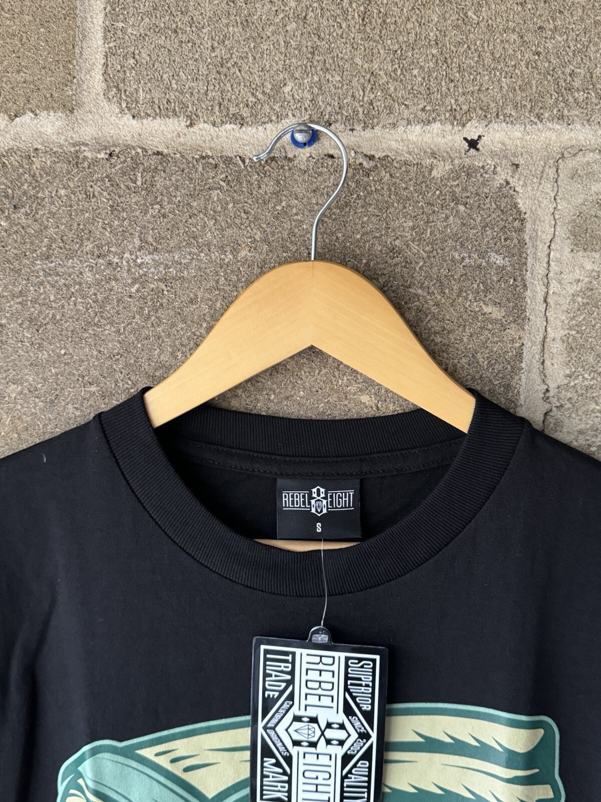 Mens Rebel8 Pioneers Black Tshirt Size Small gallery