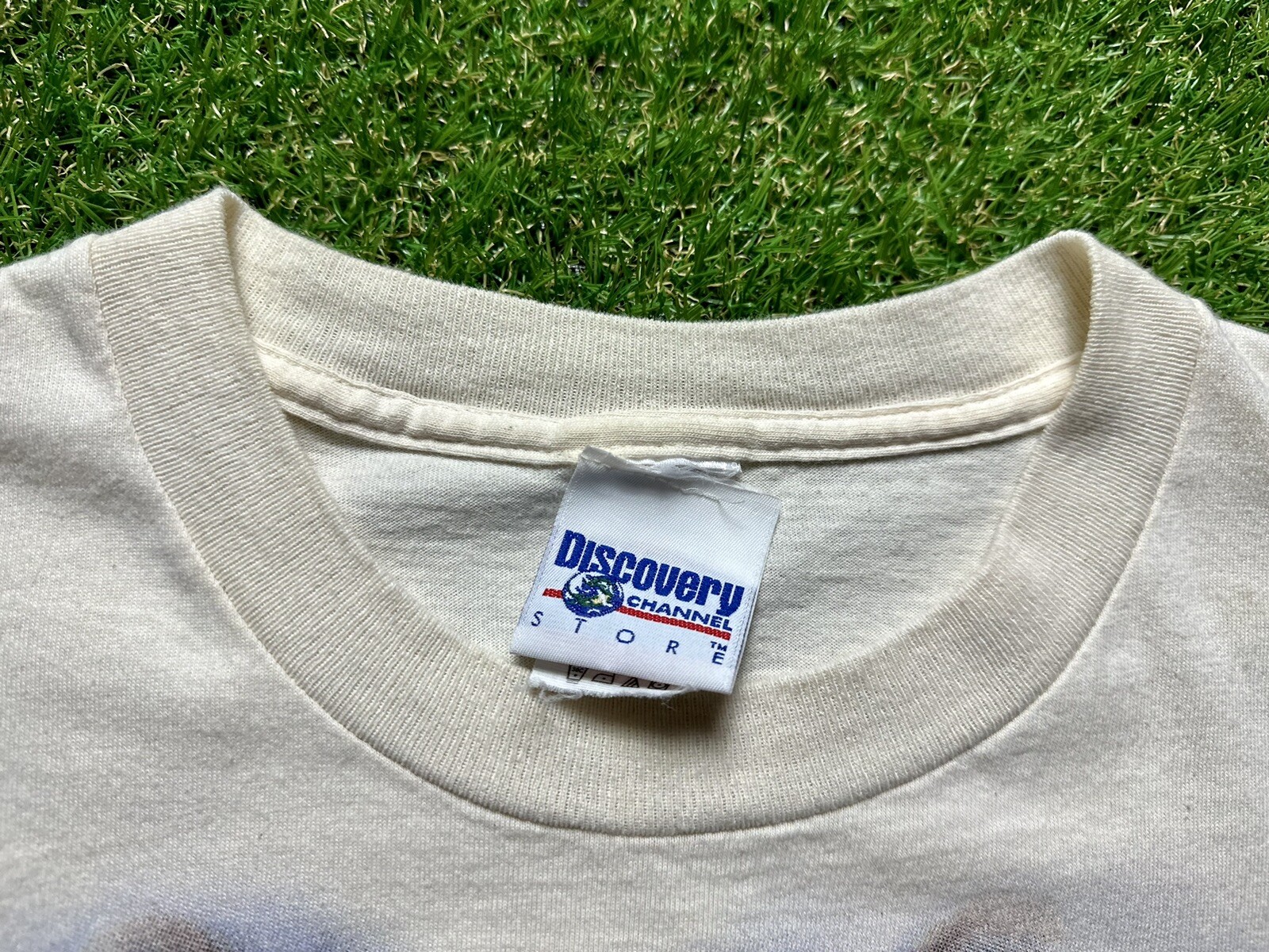 Vintage Wolf T Shirt gallery
