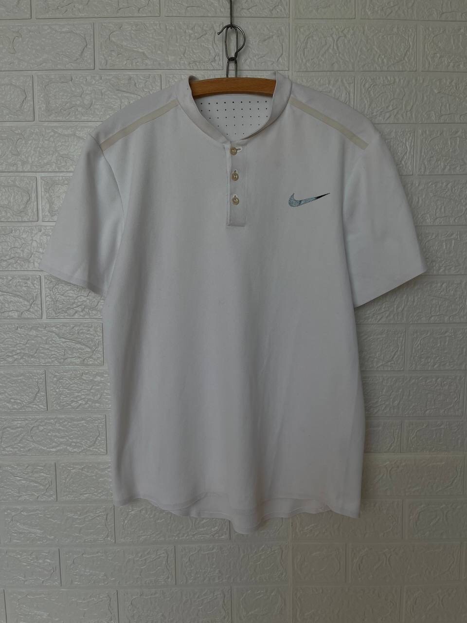 Nike Roger Federer RF 2017 Wimbledon Champion Henley Polo 854611-100 Size M gallery