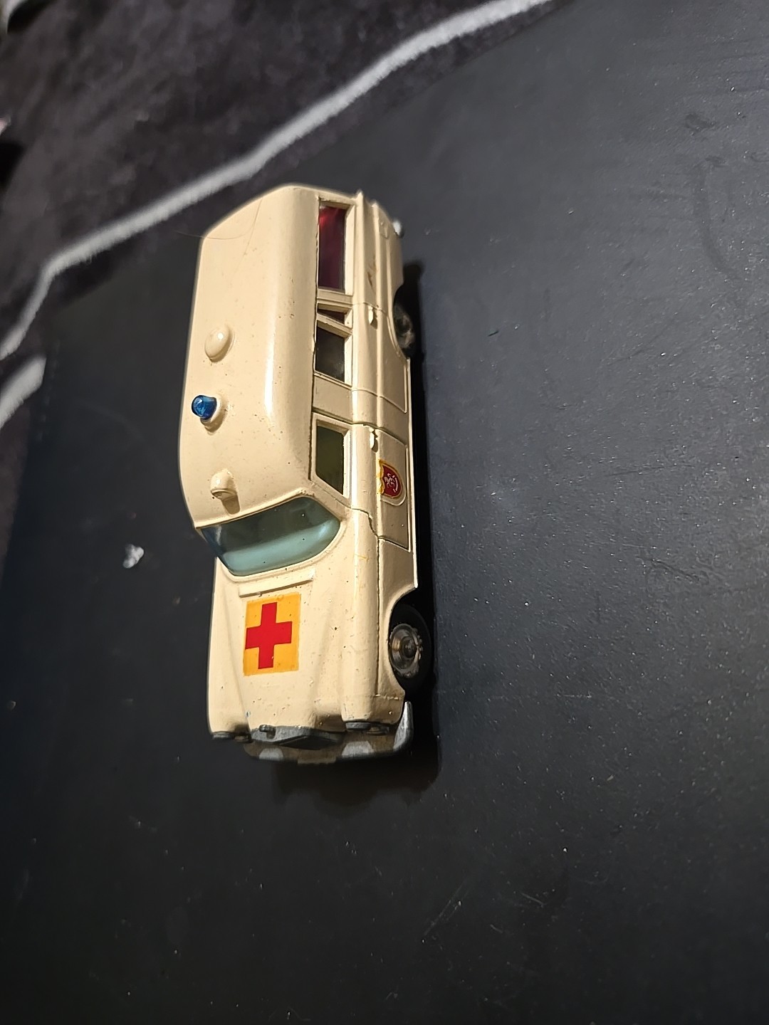 Vintage Lesney Matchbox King Size K-6 Mercedes Benz Binz Ambulance w/Stretcher