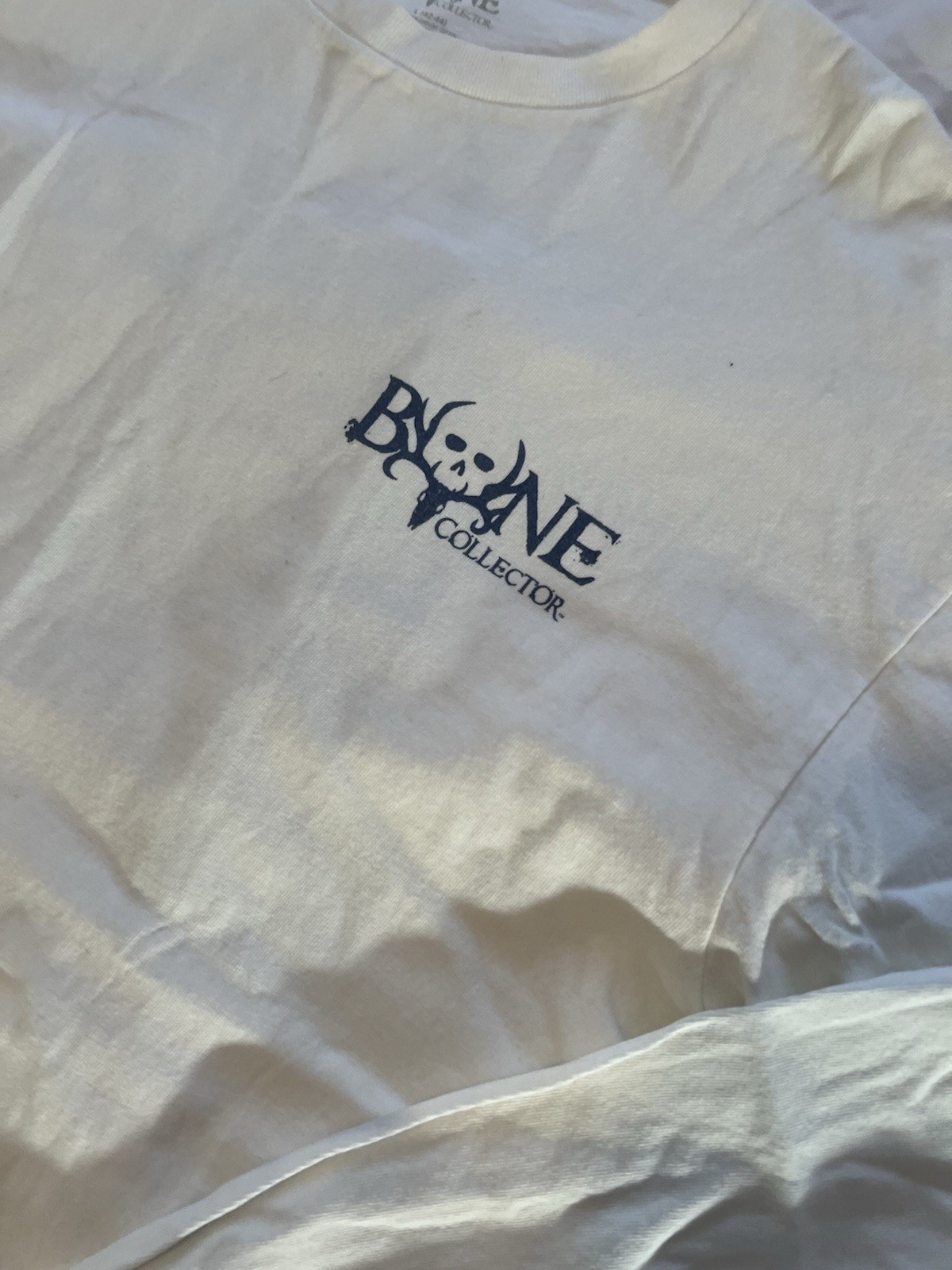 Bone Collector Graphic Tee White Double Sided Men’s Size Large gallery