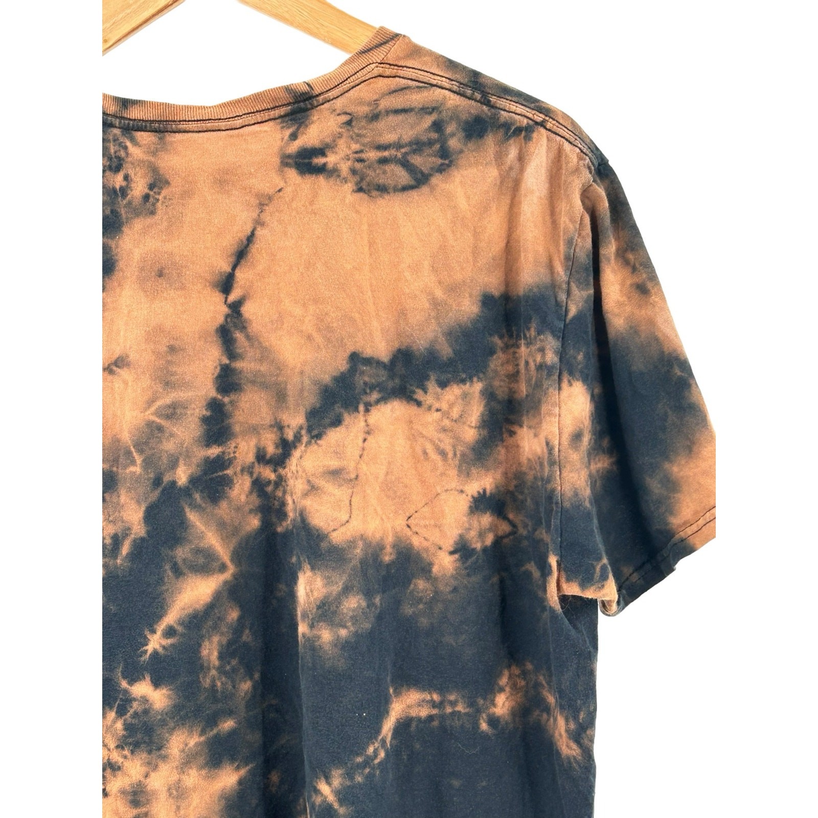 Chemistry Men's Shirt XL Bleach All Over Print Rock Tour World Tour Tee Skeleton gallery