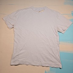 Faherty L Pocket Tee White Crewneck Cotton Distressed Broken-In Soft Tag Classic