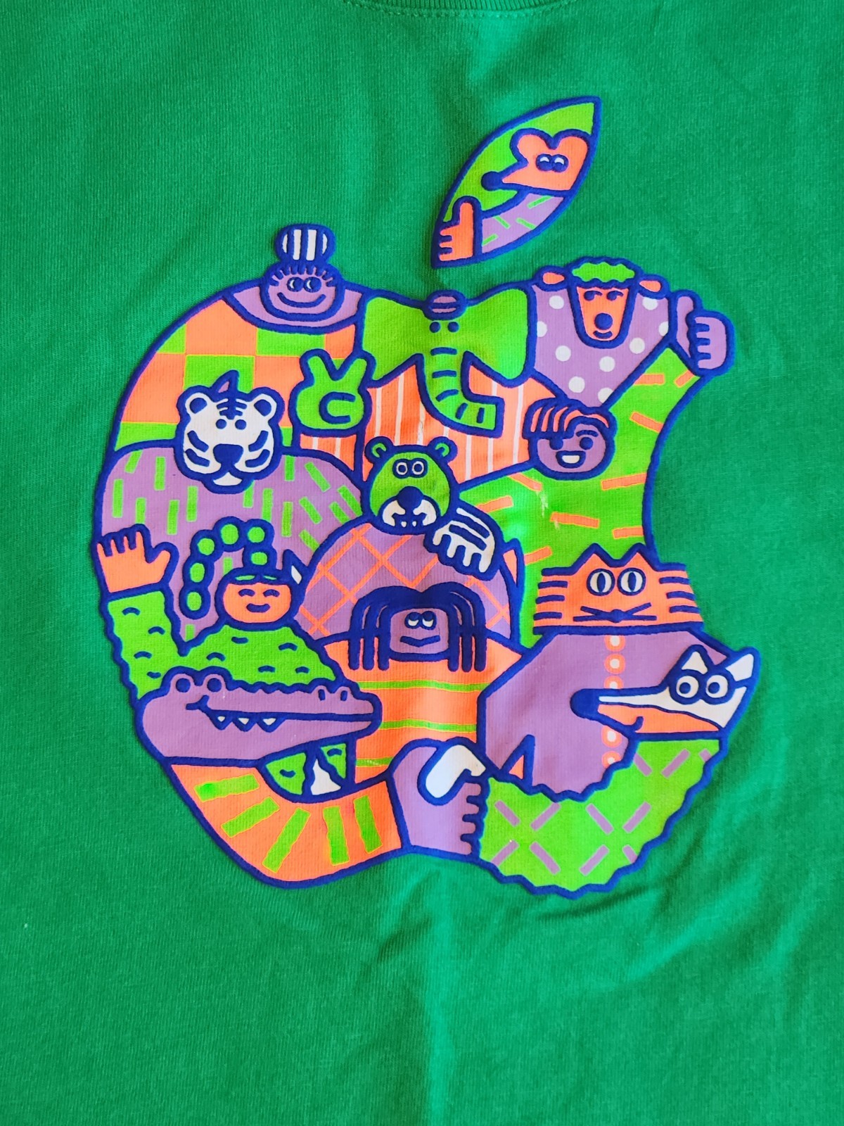 Apple Summer Camp T-shirt Large Green by Tony Shiau gallery