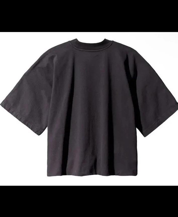 Yeezy Gap Cropped Logo No Seam Mens Tee Size XS SHIPS SAME DAY✅