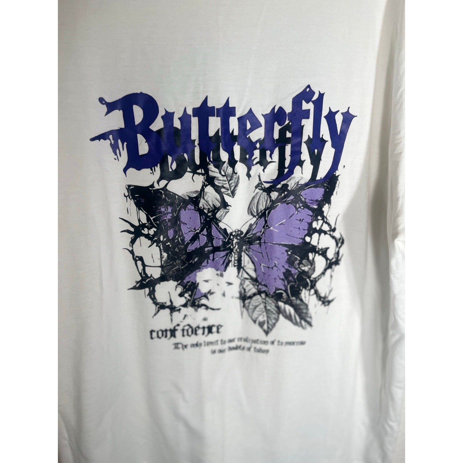 XXL Butterfly men's T-shirt w/graphic design-used good gallery