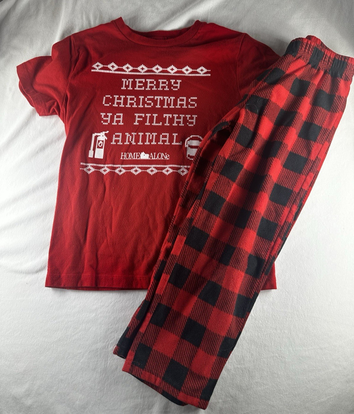 Home Alone Merry Christmas You Filthy Animal Shirt Youth S6-7 w/ Plaid pants S6