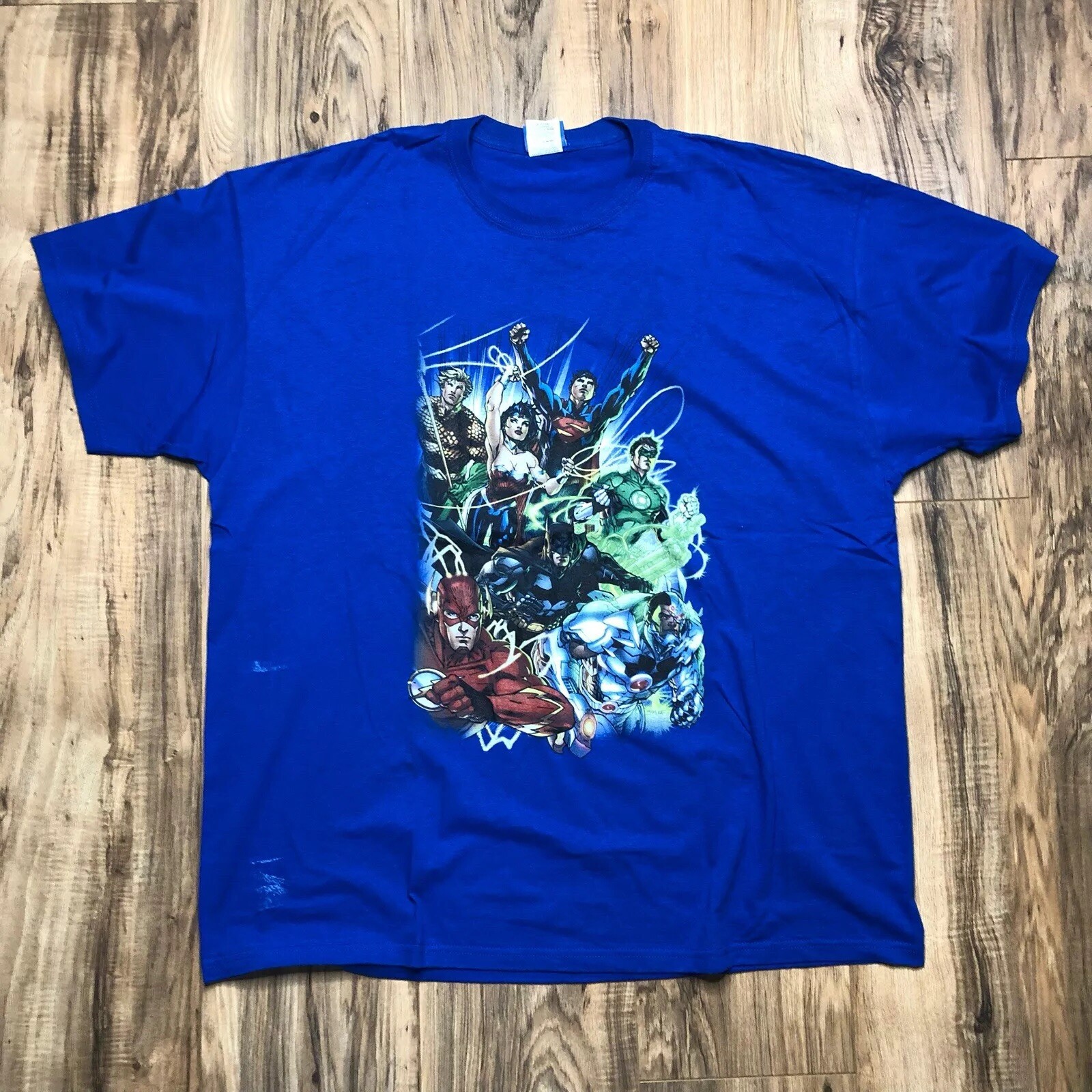 DC Comics Shirt Characters Batman Wonder Woman Cyborg Aquaman Superman XXL gallery