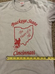 Vintage Rare Single Stitch H. Wolf & Sons Graphic T-shirt Cincinnati 90s Retro