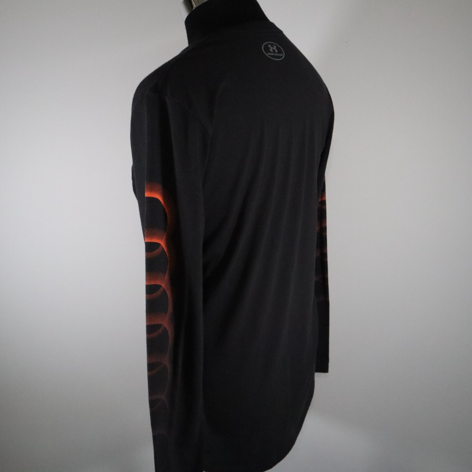 Under Armour Shirt Mens Small Heatgear Loose Activewear Long Sleeve Indianapolis gallery
