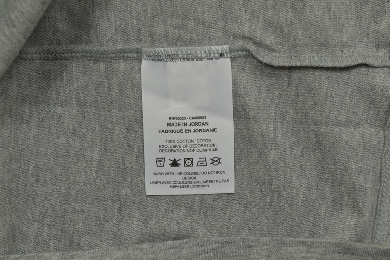 Nike The Nike Tee Men's Size M Medium Gray Short Sleeve Crew Neck Cotton Graphic gallery