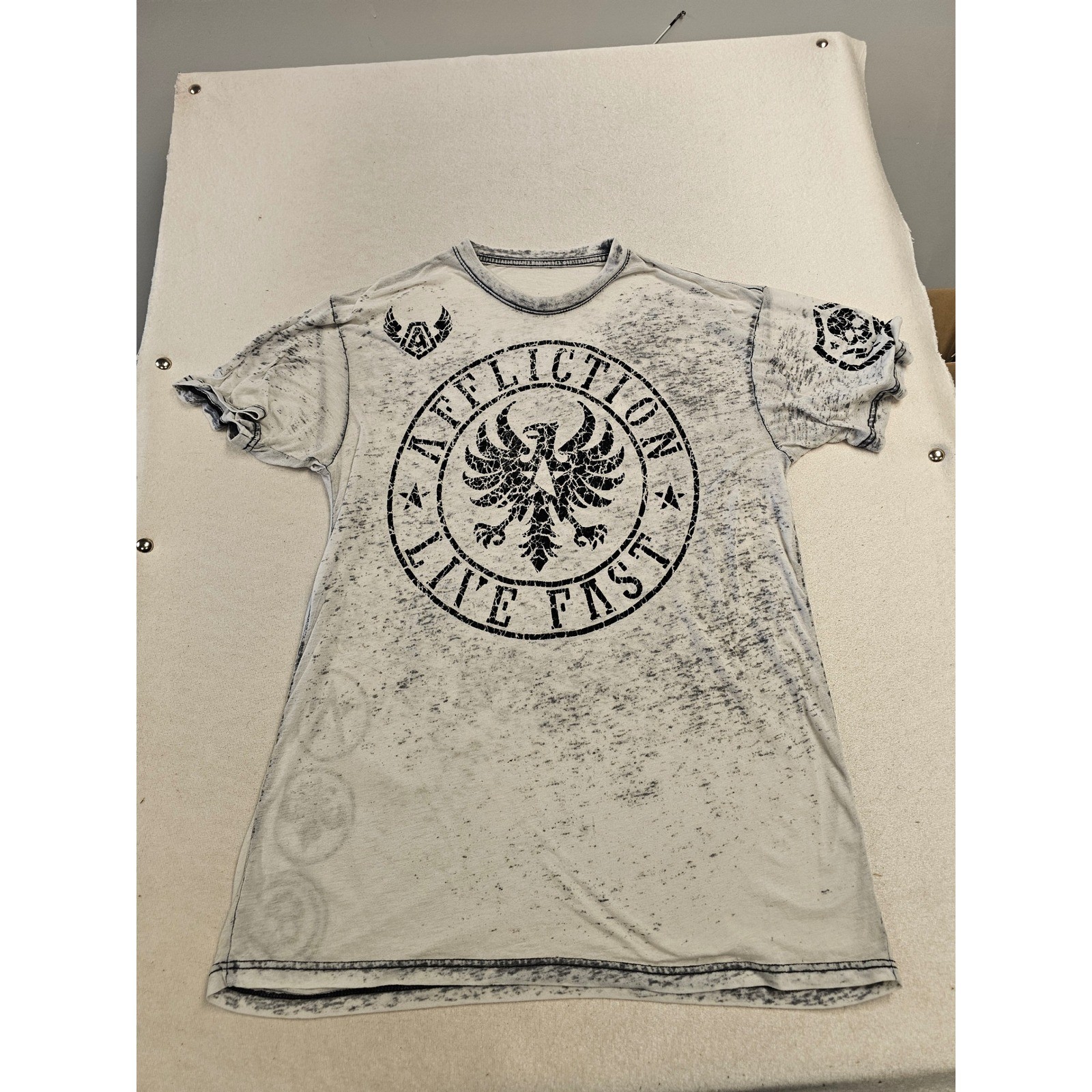 Affliction Live Fast Graphic T-Shirt Mens XL White Grey Burnout Wash Distressed gallery