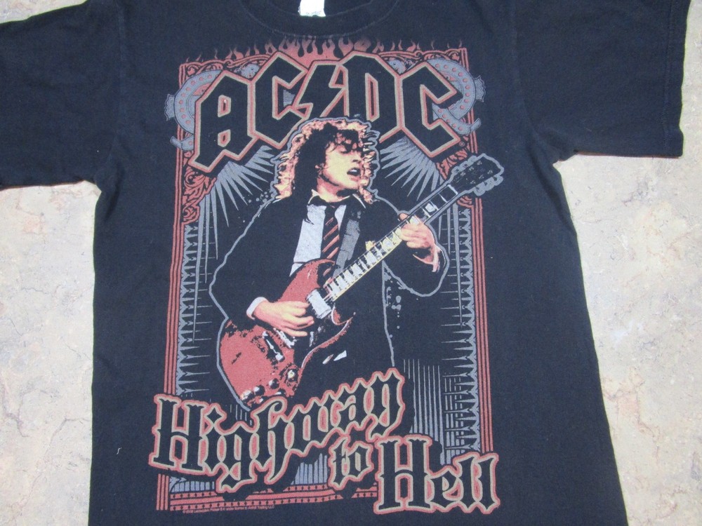 T-Shirt AC DC Highway to Hell Black Angus Young medium Grunge Rock and roll
