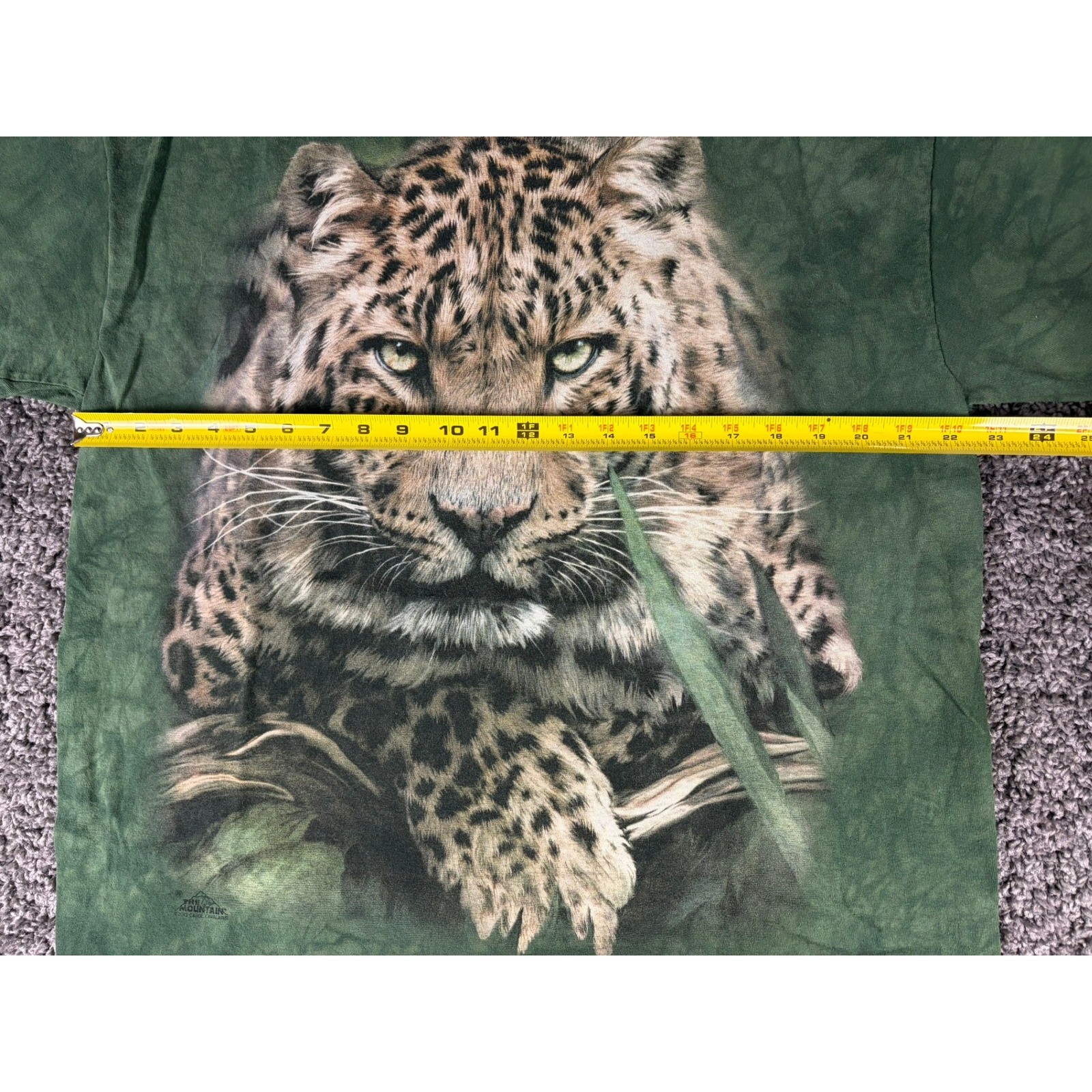 The Mountain Leopard Graphic T-Shirt XL Green Tie Dye Carol Cavalaris Big Cat T gallery