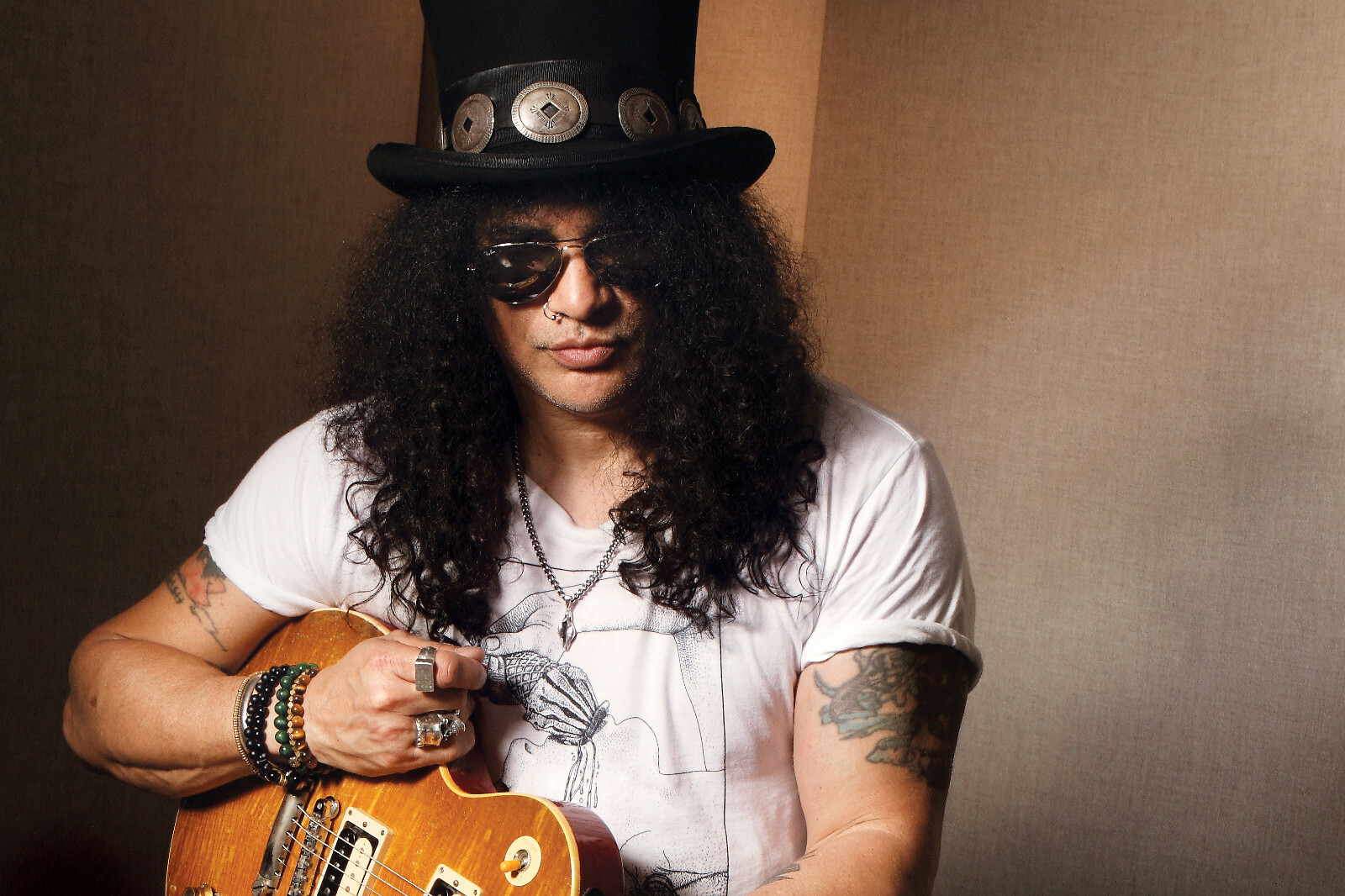 Slash Repeat Jamming On Stage Glass Break Men's T Shirt Metal Band Music Merch gallery